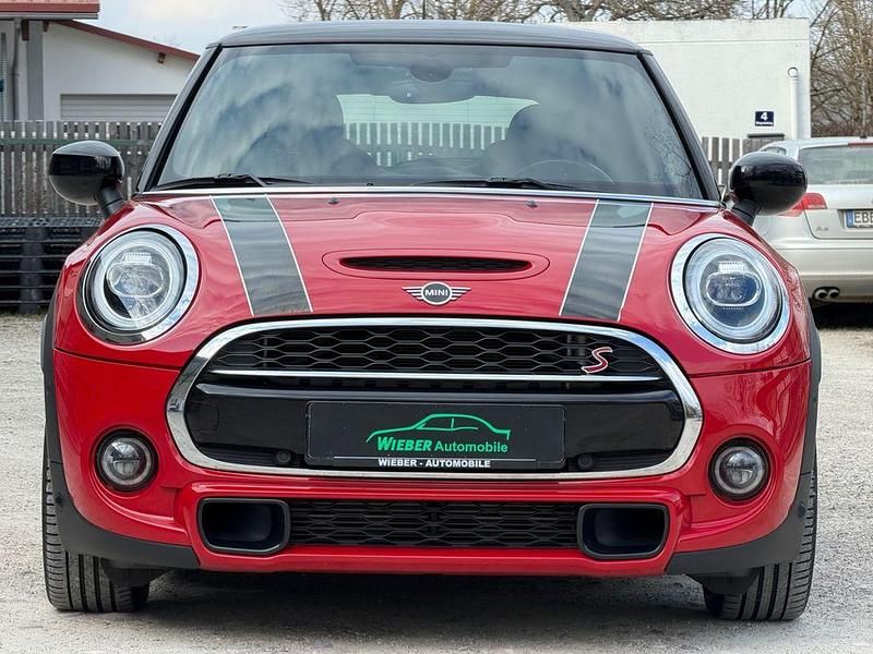 Gebraucht Mini Cooper 178 PS (130 kW) 2020 Rot Kleinwagen