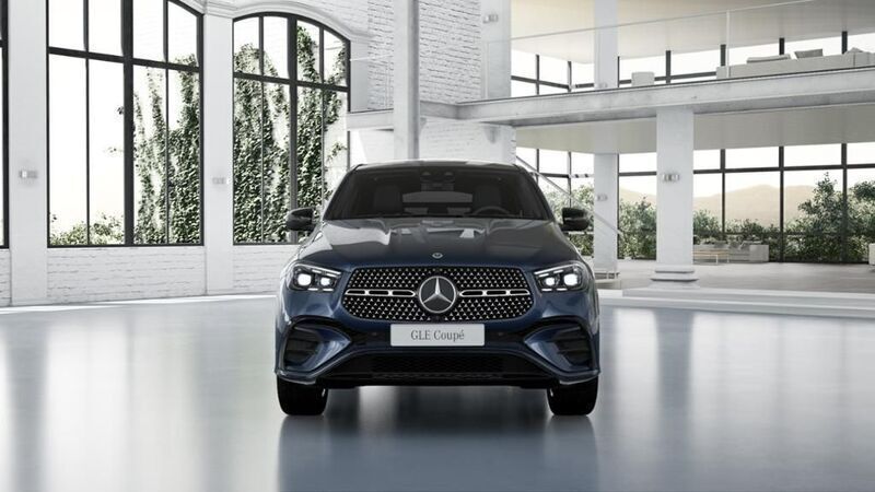 Metalliclack sodalithblau Gebraucht 2024 Mercedes GLE400 AMG Coupé | 88.890 € (Fairer Preis) - Bild 1/4