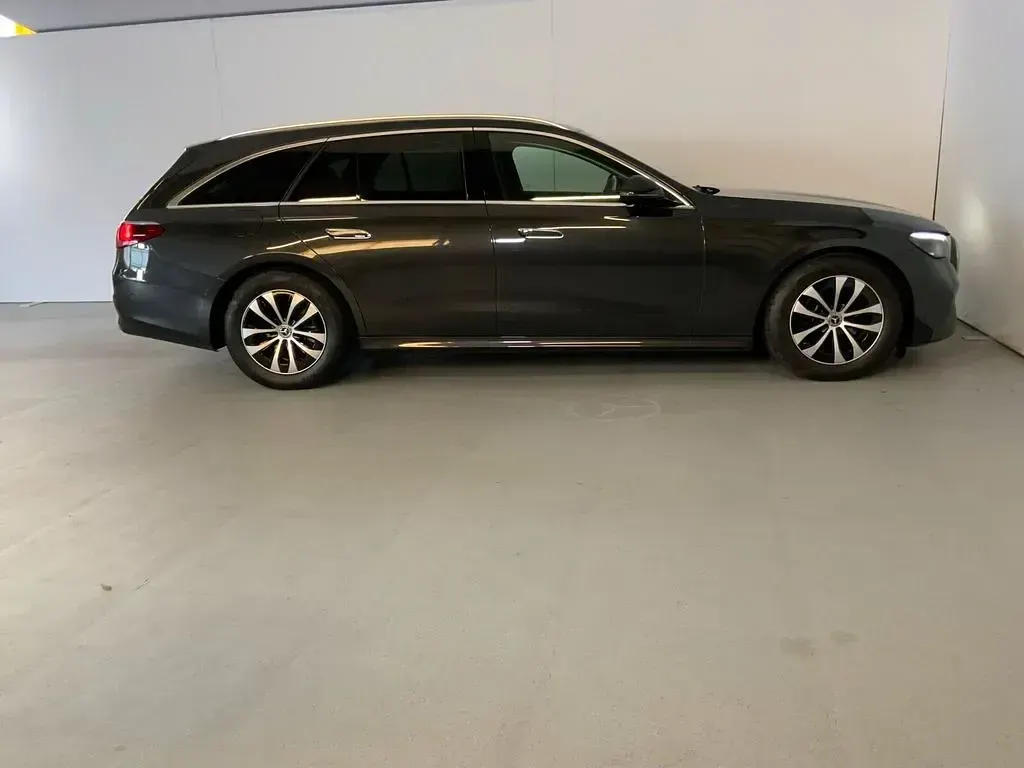 Gebraucht Mercedes E220 Avantgarde 197 PS (144 kW) 2025 Metalliclack graphitgrau Limousine