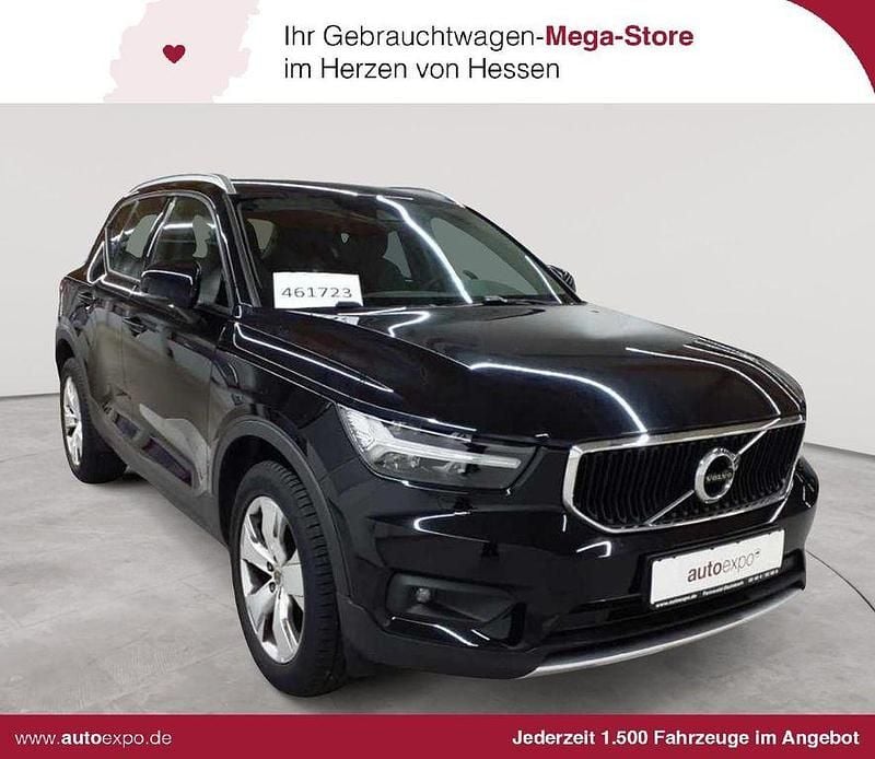 Onyx schwarzmetallic Gebraucht 2020 Volvo XC40 Momentum SUV | 24.990 € (Superpreis) - Bild 1/4
