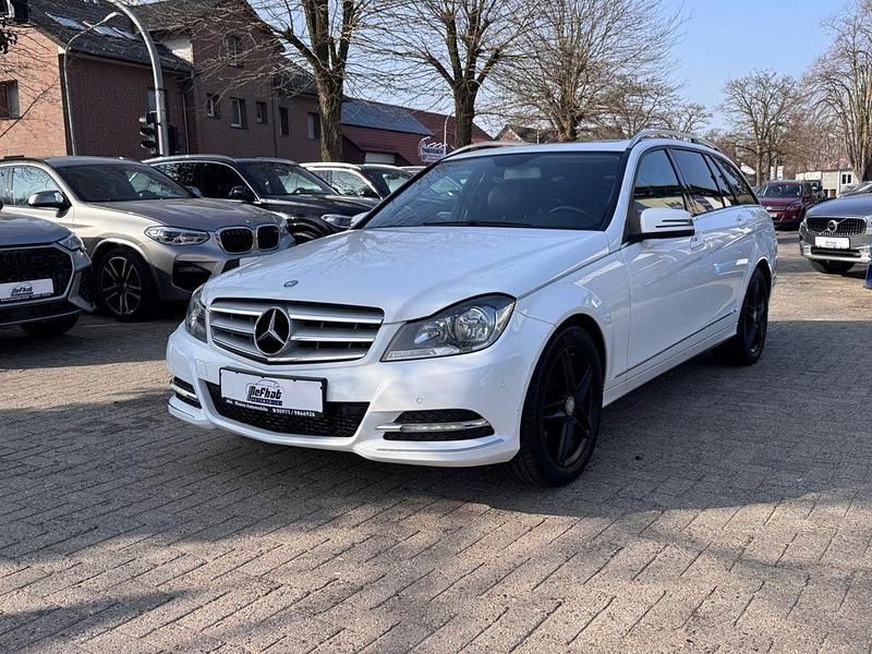 Gebraucht Mercedes C220 170 PS (125 kW) 2014 Weiß Kombi