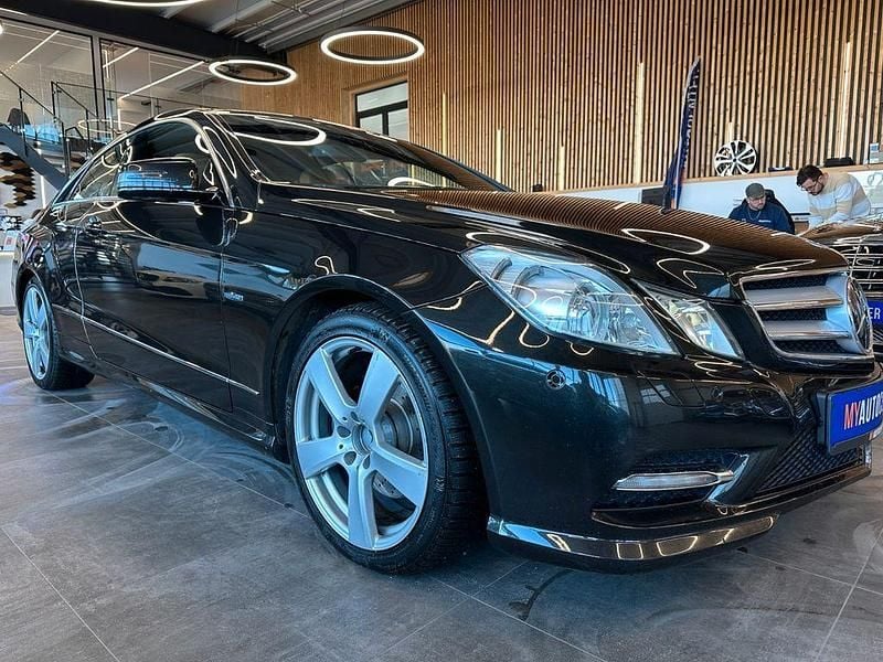 Gebraucht Mercedes E350 AMG line 265 PS (194 kW) 2012 Braun Coupé