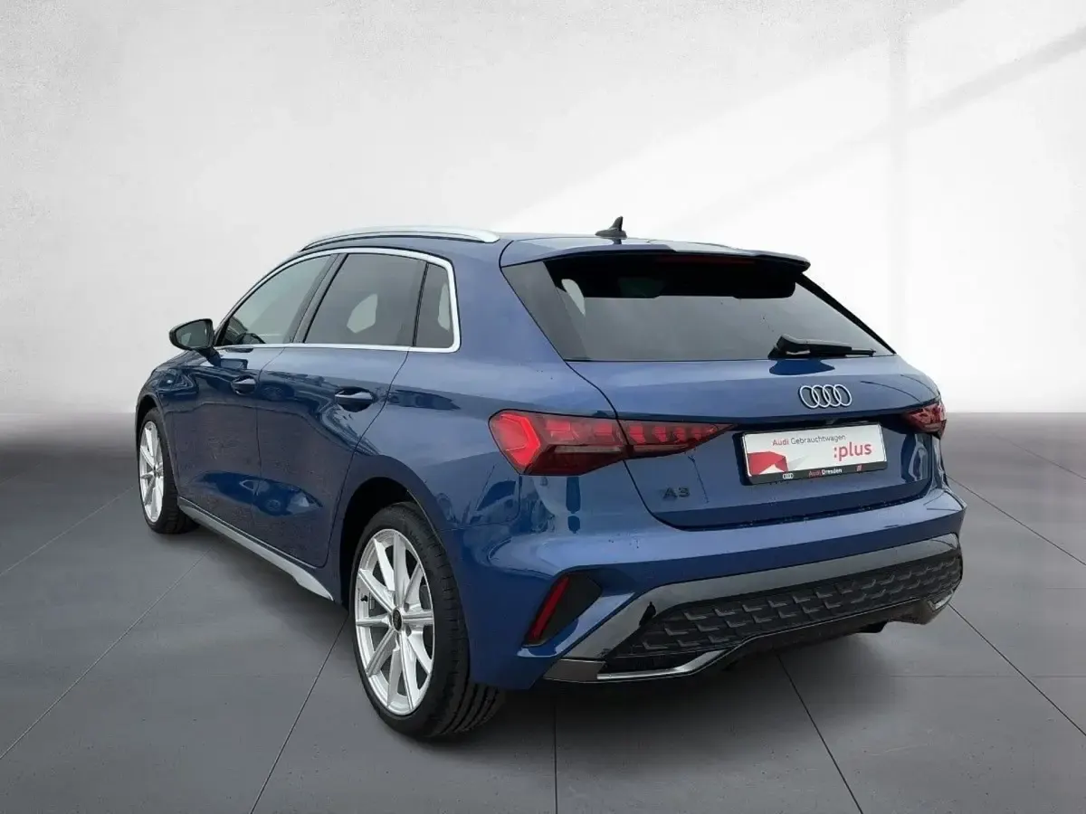 Gebraucht Audi A3 Sportback e-tron S-Line 204 PS (150 kW) 2025 Ascariblau metallic Kleinwagen