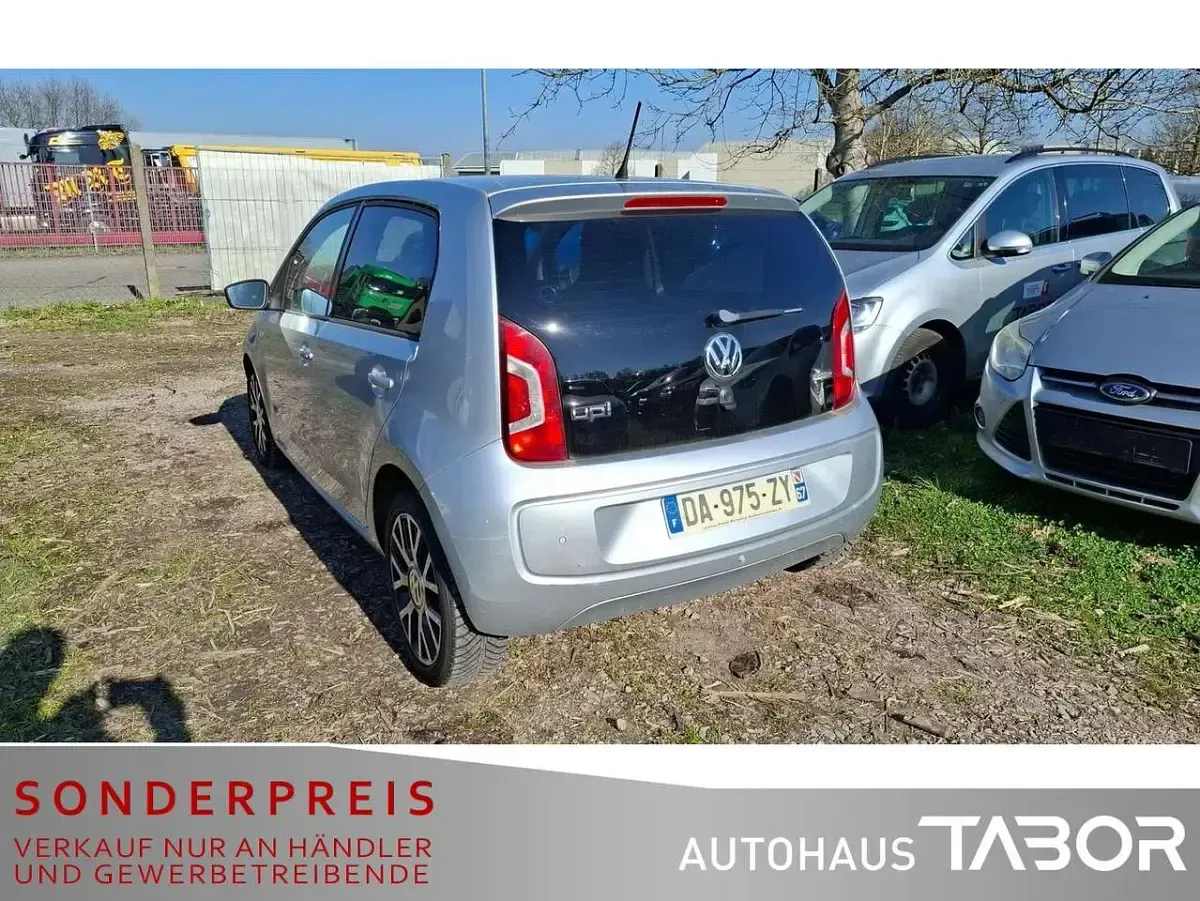 Gebraucht VW up! Groove 75 PS (55 kW) 2013 Light silver metallic Kleinwagen