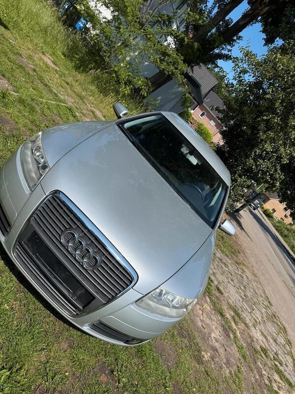 Silber Gebraucht 2004 Audi A6 Limousine | 2.700 € (Superpreis) - Bild 1/4