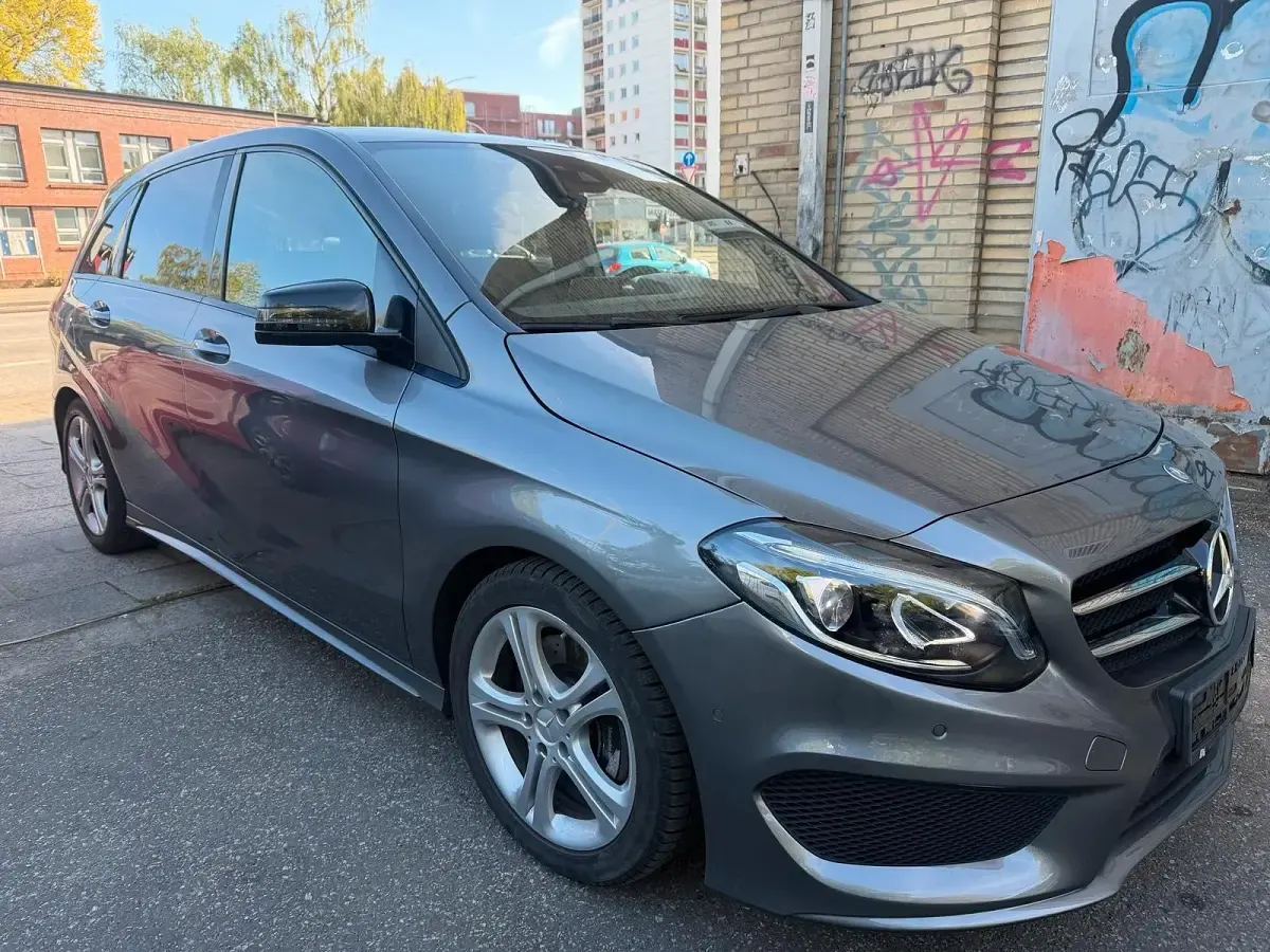 Gebraucht Mercedes B220 AMG 184 PS (135 kW) 2015 Grau Kleinwagen