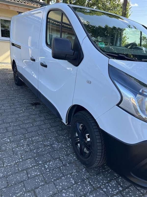 Gebraucht Renault Trafic Basis 120 PS (88 kW) 2017 Van / Kleinbus