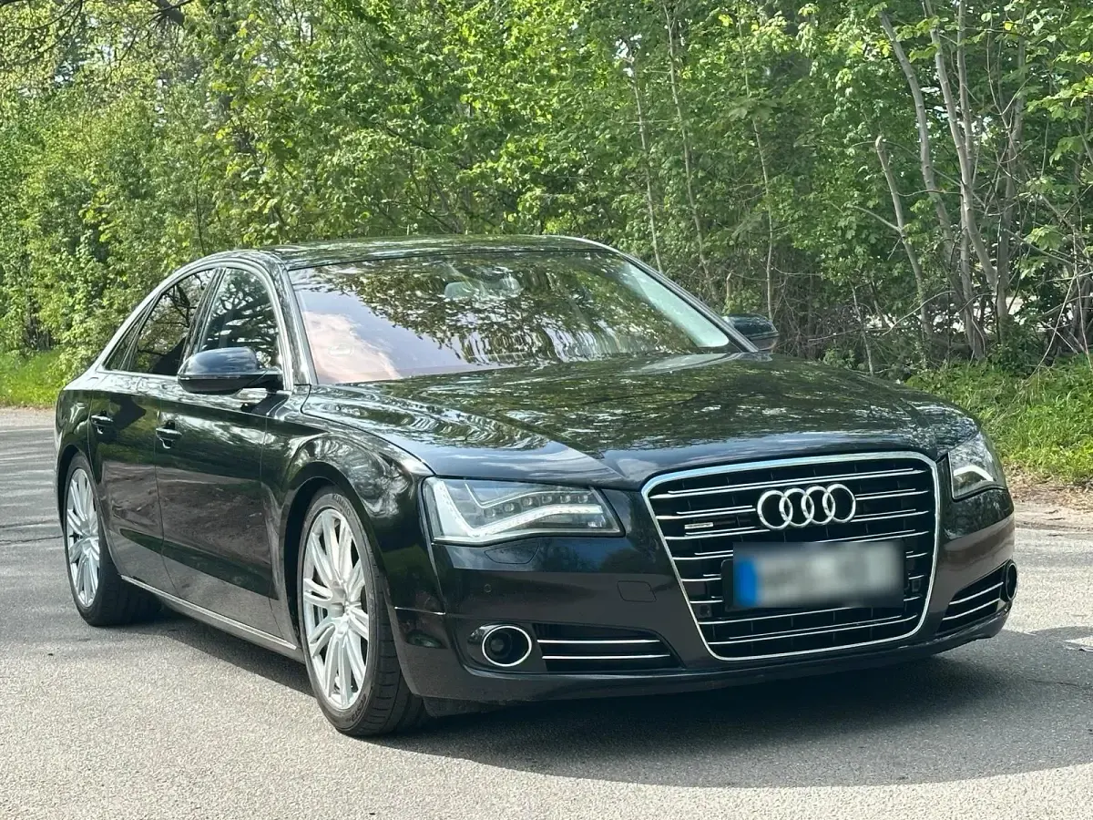 Gebraucht Audi A8 351 PS (258 kW) 2011 Schwarz Limousine