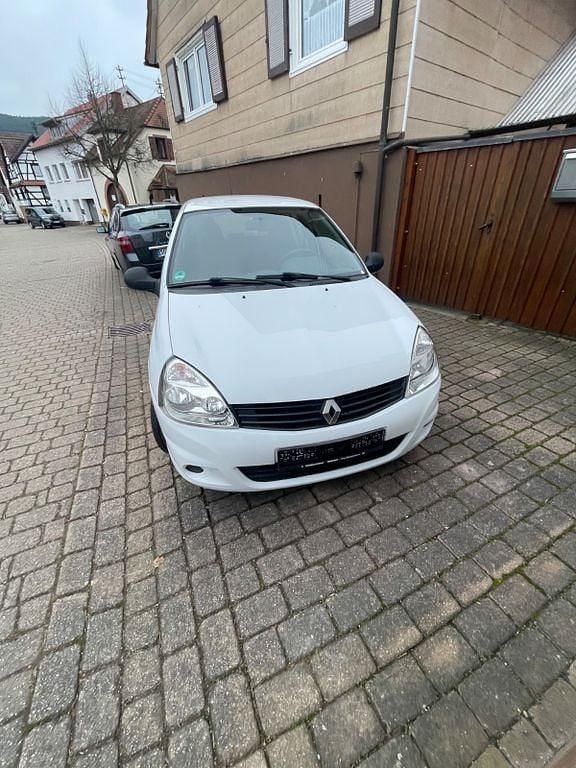 Gebraucht Renault Clio II Authentique 58 PS (42 kW) 2010 Weiß Limousine