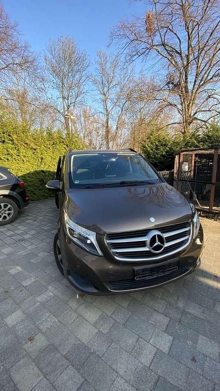 Gebraucht Mercedes V220 Edition 163 PS (119 kW) 2015 Van / Kleinbus