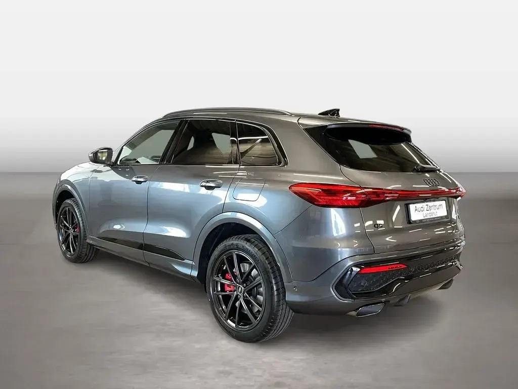 Neu Audi Q5 Ambiente 367 PS (269 kW) 2026 Daytonagrau perleffekt SUV