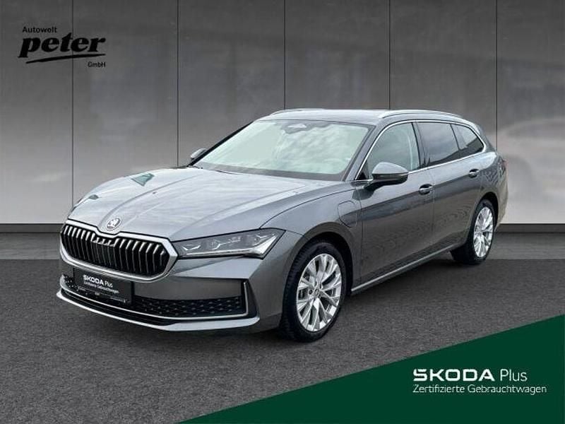 Gebraucht Skoda Superb Selection 204 PS (150 kW) 2024 Grau Kombi