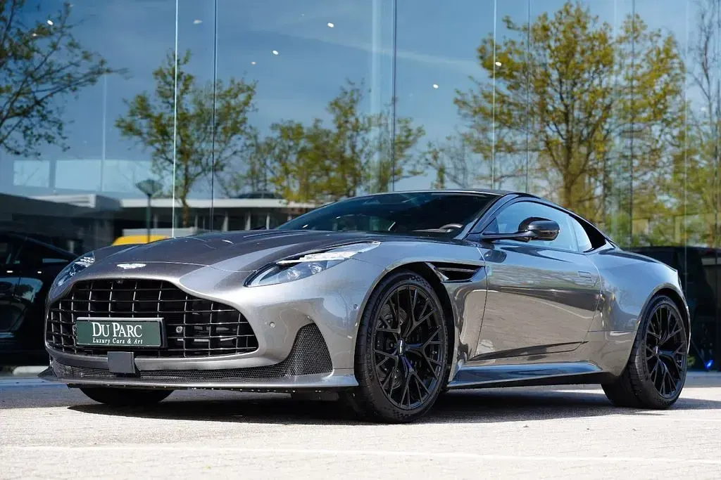 Gebraucht Aston Martin DB12 680 PS (500 kW) 2024 Grau