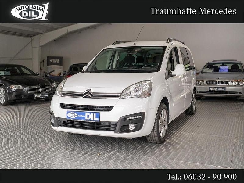 Gebraucht Citroën Berlingo Shine 110 PS (80 kW) 2017 Lack weiss banquise/deckende l Van / Kleinbus