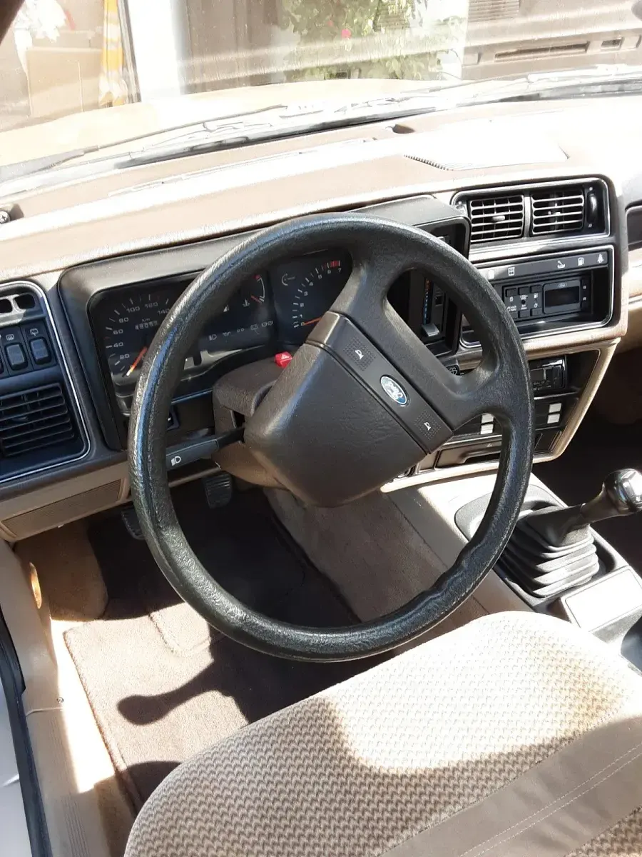 Gebraucht Ford Sierra 90 PS (66 kW) 1983 Gold Limousine