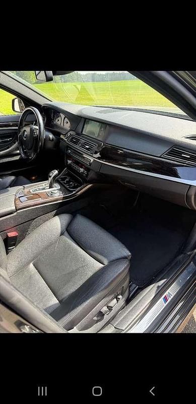 Gebraucht BMW 535 Sport Line 313 PS (230 kW) 2012 Schwarz Kombi