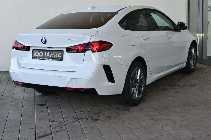 Neu BMW 220 156 PS (114 kW) 2025 Weiß Limousine
