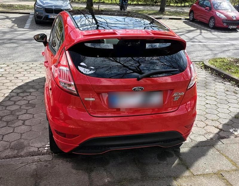 Gebraucht Ford Fiesta ST-Line 75 PS (55 kW) 2016 Rot Kleinwagen