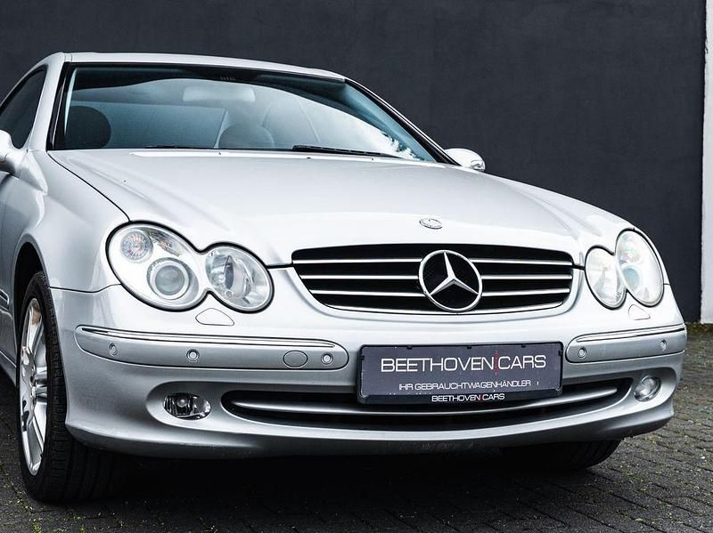 Gebraucht Mercedes CLK320 Avantgarde 218 PS (160 kW) 2002 Silber Coupé