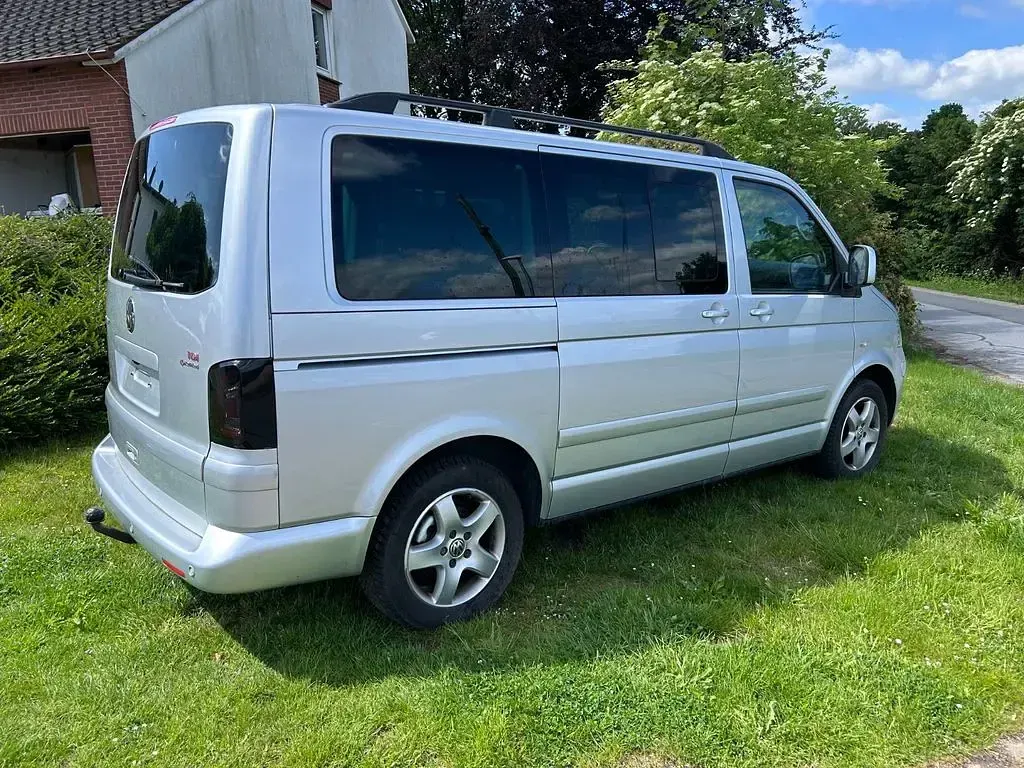Gebraucht VW Multivan 174 PS (127 kW) 2008 Silber Van / Kleinbus