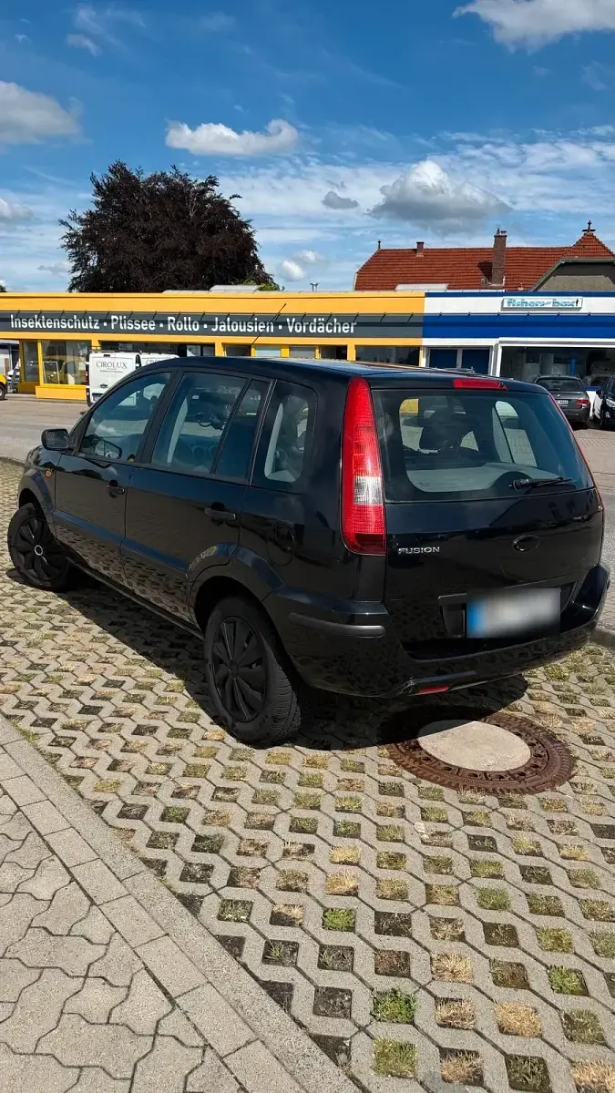 Gebraucht Ford Fusion 80 PS (58 kW) 2003 Schwarz Kleinwagen