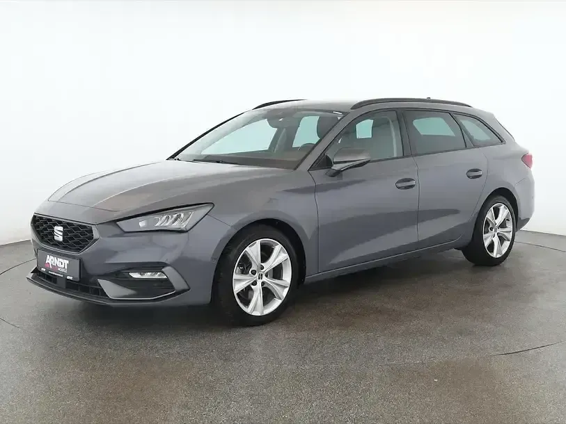 Gebraucht Seat Leon FR 150 PS (110 kW) 2024 Graphene grau Limousine