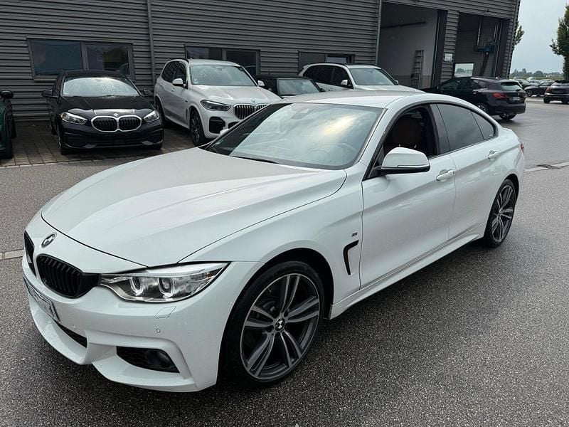 Weiß Gebraucht 2016 BMW 430 M Sport Coupé | 24.299 € (Fairer Preis) - Bild 1/4