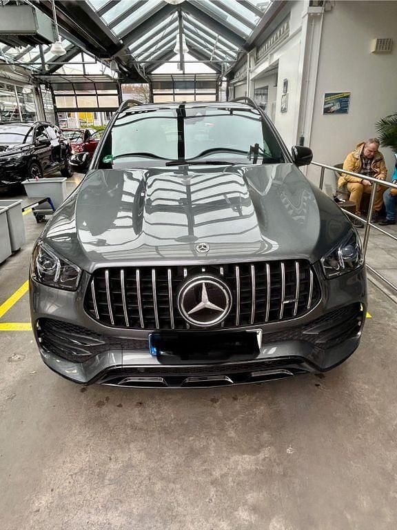 Grau Gebraucht 2022 Mercedes GLE350 AMG SUV | 49.999 € (Guter Preis) - Bild 1/4