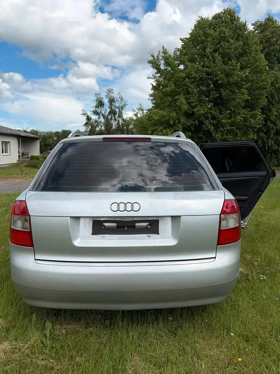 Gebraucht Audi A4 131 PS (96 kW) 2004 Silber Kombi