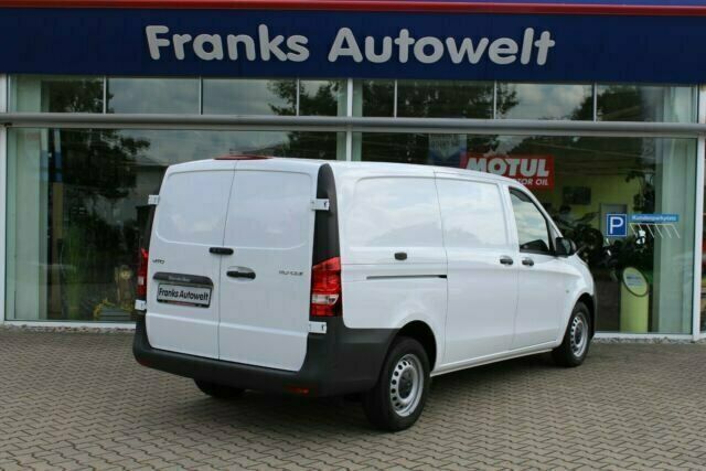 Gebraucht Mercedes Vito 102 PS (75 kW) 2020 Weiß Van