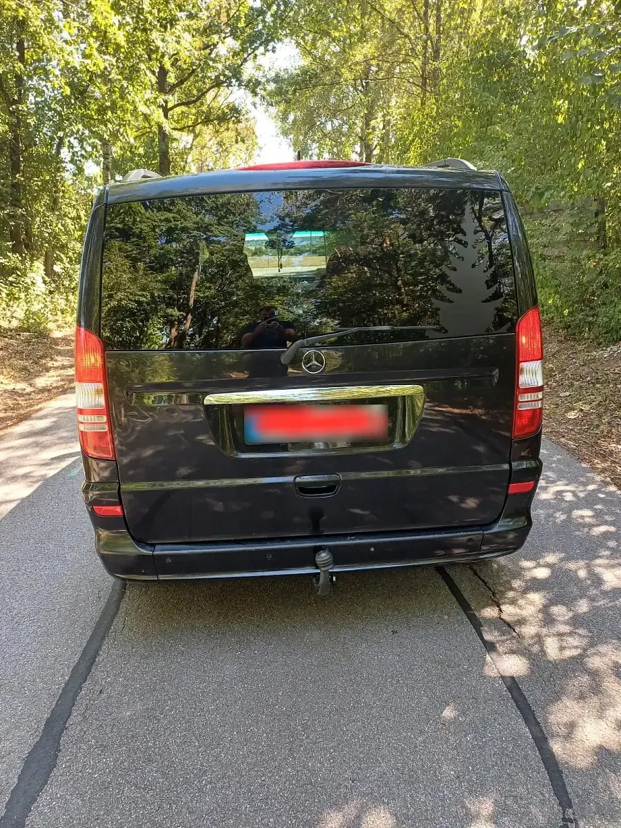 Gebraucht Mercedes Viano 163 PS (119 kW) 2012 Schwarz Van / Kleinbus