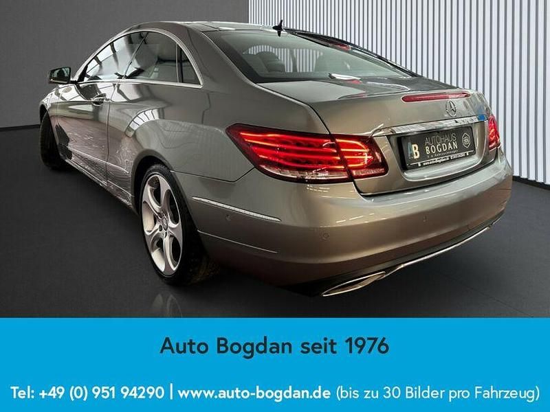 Gebraucht Mercedes E250 204 PS (150 kW) 2015 Palladiumsilber (metallic) Coupé