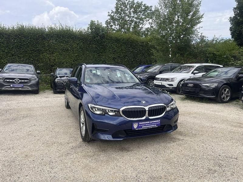 Blau Gebraucht 2020 BMW 320 Advantage Limousine | 23.949 € (Superpreis) - Bild 1/4