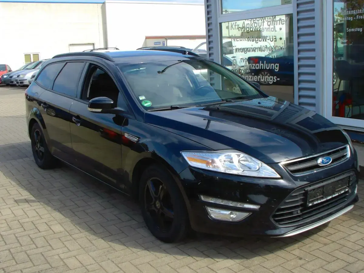 Gebraucht Ford Mondeo Champions Edition 160 PS (117 kW) 2012 Schwarz Kombi