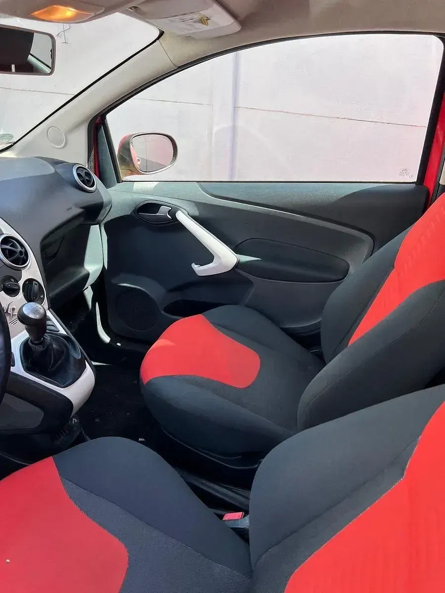 Gebraucht Ford Ka Titanium 69 PS (50 kW) 2010 Rot Kleinwagen