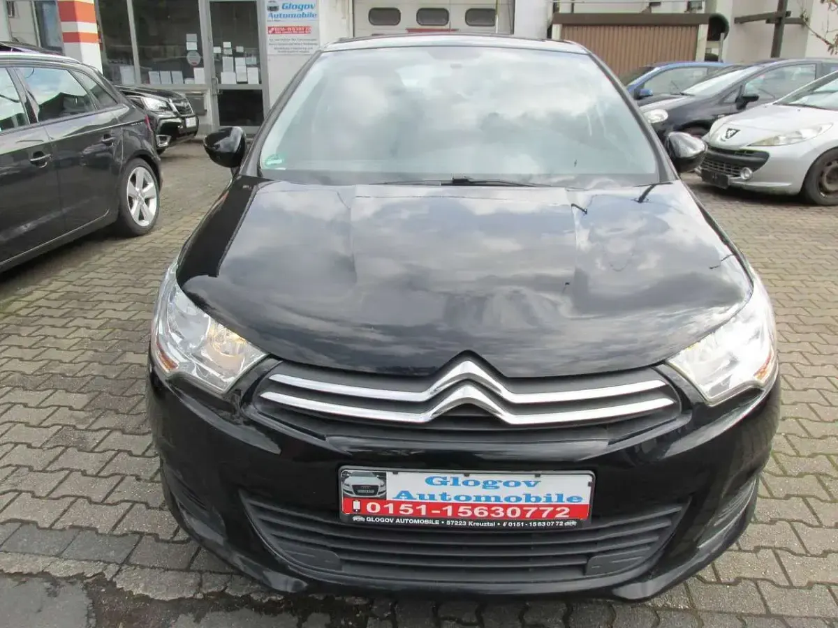 Gebraucht Citroën C4 Attraction 131 PS (96 kW) 2014 Schwarz perla nera/metallic Kleinwagen