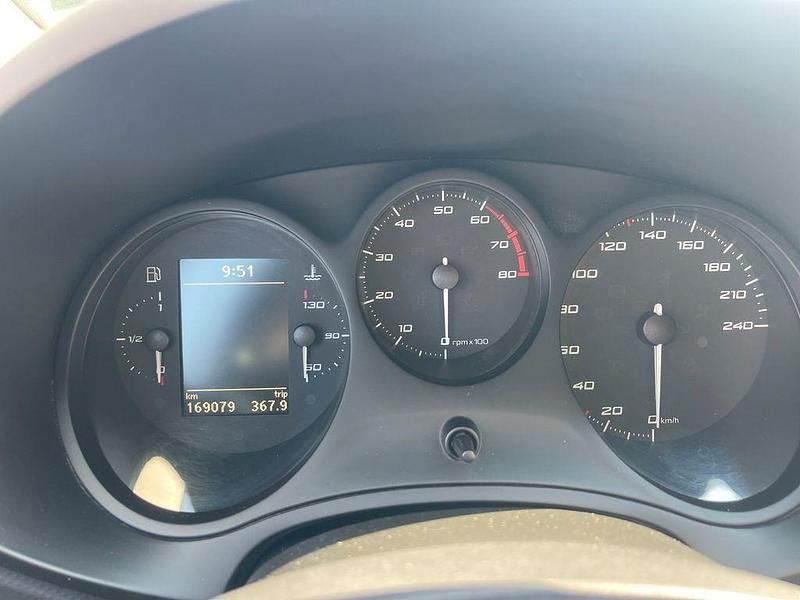 Second-hand Seat Leon Reference 125 CP (91 kW) 2009 Alb Hatchback