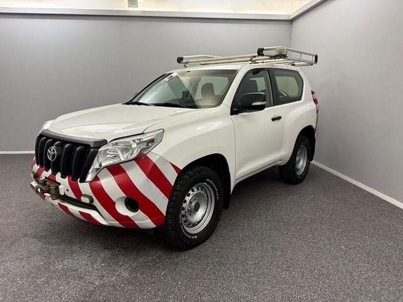 Weiß Gebraucht 2016 Toyota Land Cruiser SUV | 33.799 € (Superpreis) - Bild 1/4