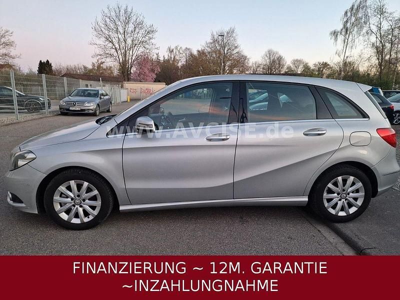 Gebraucht Mercedes B200 136 PS (100 kW) 2012 Silber Kleinwagen