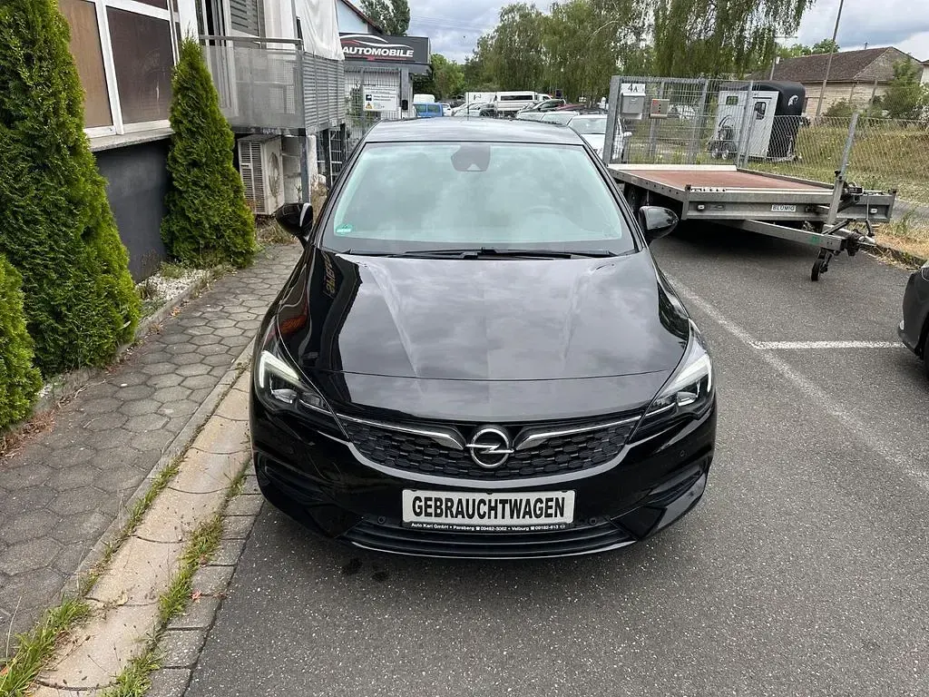 Gebraucht Opel Astra 145 PS (106 kW) 2020 Schwarz Limousine