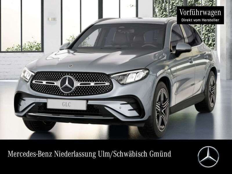 Unilack schwarz Gebraucht 2024 Mercedes GLC200 AMG SUV | 57.890 € (Etwas zu teuer) - Bild 1/4