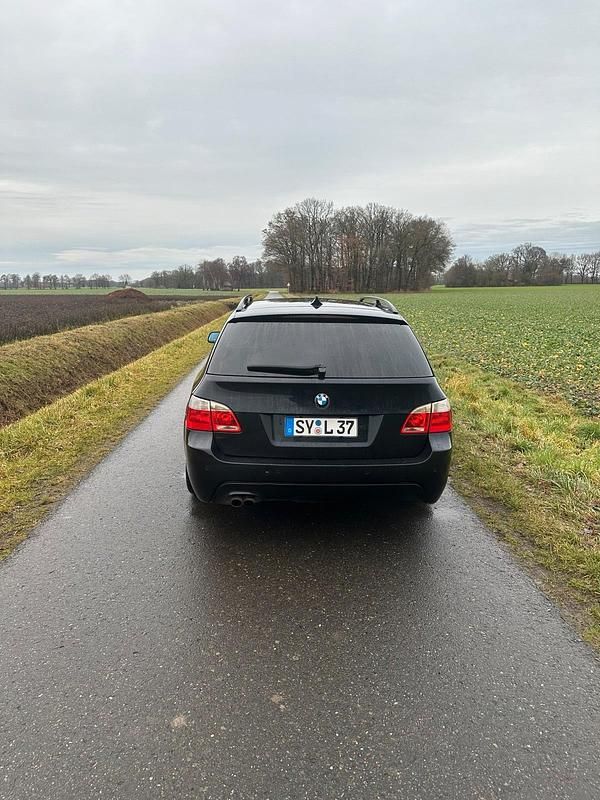 Gebraucht BMW 530 M Sport 231 PS (169 kW) 2007 Blau Kombi