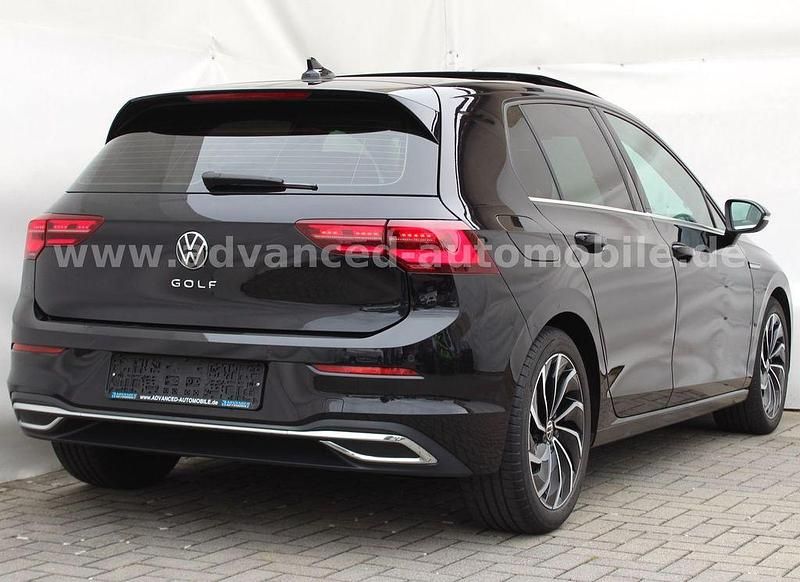Gebraucht VW Golf VII Style 150 PS (110 kW) 2019 Schwarz Limousine