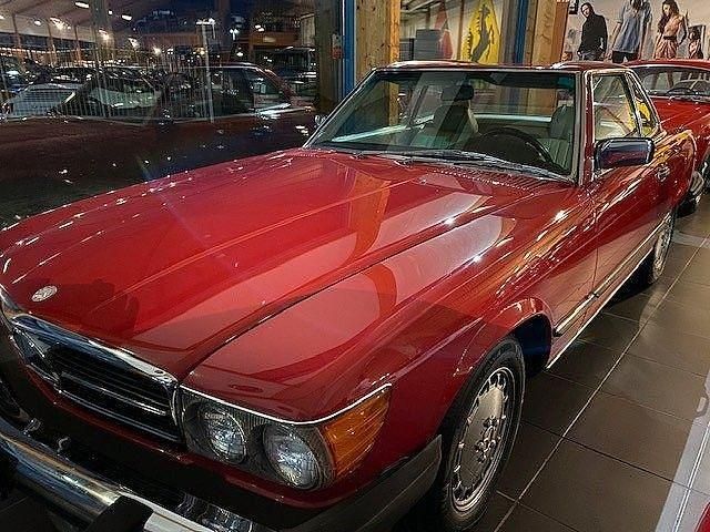 Gebraucht Mercedes 560 226 PS (166 kW) 1987 Rot Cabrio