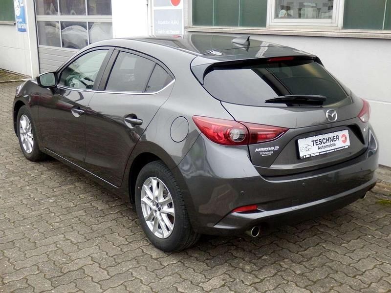 Gebraucht Mazda 3 120 PS (88 kW) 2018 Matrixgrau Limousine