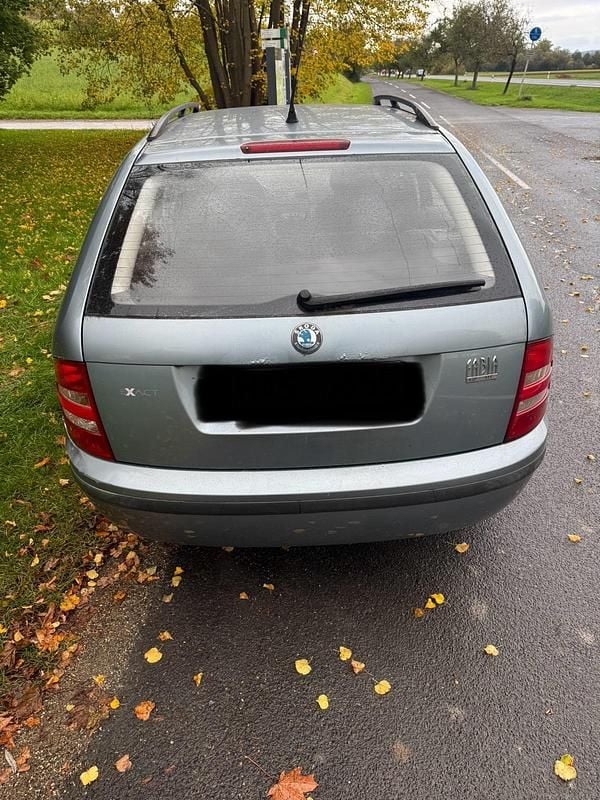 Gebraucht Skoda Fabia 64 PS (47 kW) 2003 Blau Kombi