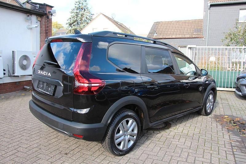 Gebraucht Dacia Jogger Extreme 101 PS (74 kW) 2023 Rot Van / Kleinbus