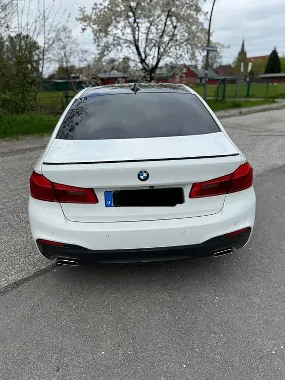 Gebraucht BMW 530 M Sport 252 PS (185 kW) 2019 Weiß Limousine