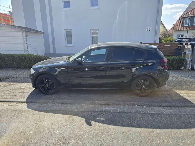 Gebraucht BMW 116 116 PS (85 kW) 2007 Schwarz Kleinwagen
