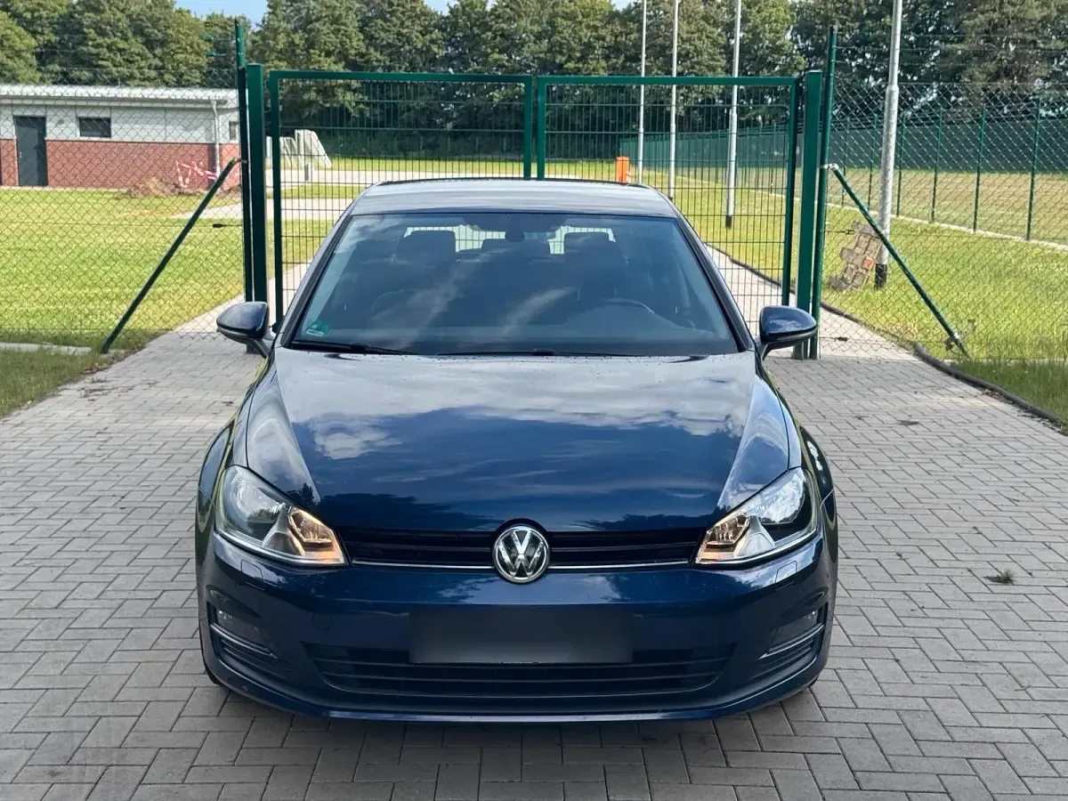 Gebraucht VW Golf VII 105 PS (77 kW) 2013 Blau Limousine